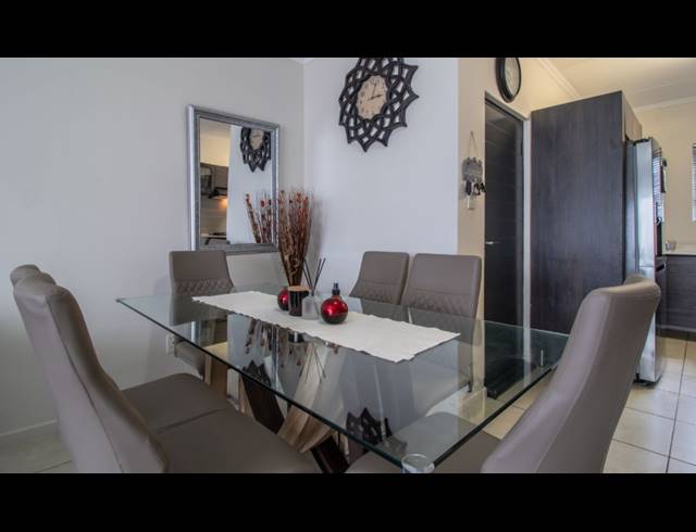 3 BEDROOM APARTMENT FOR SALE IN OAKDENE